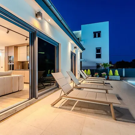 Ballat Villa Privlaka